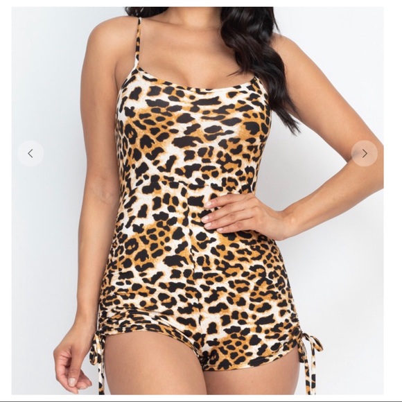 Fabulous Leopard ruched romper - Picture 4 of 4